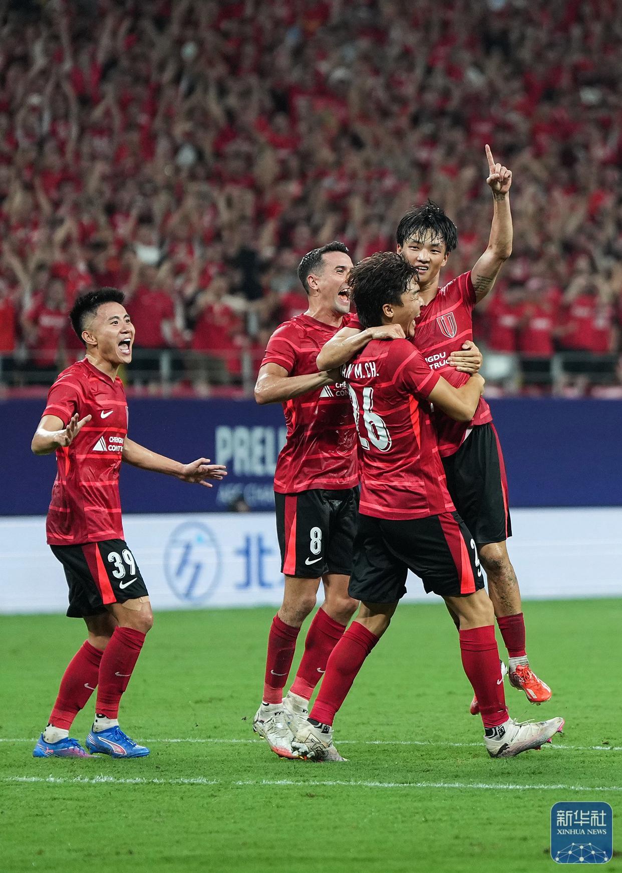 包含亚洲球队闯入决赛,挑战欧洲传统强队的词条 包含亚洲球队闯入决赛,挑战欧洲传统强队的词条