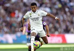 巴拉多利德客场战平萨拉戈萨,取得一分(巴萨 巴拉多利德) 巴拉多利德客场战平萨拉戈萨,取得一分(巴萨 巴拉多利德)